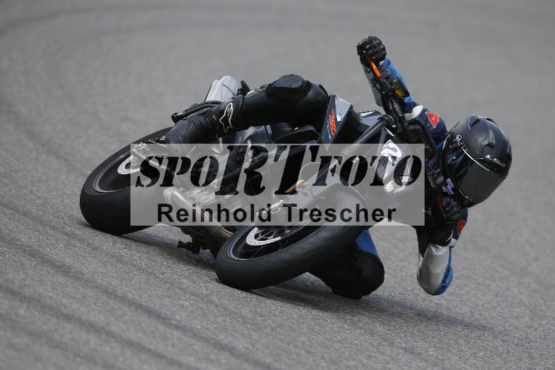 /Archiv-2024/29 12.06.2024 MOTO.CH Track Day ADR/Gruppe blau/27